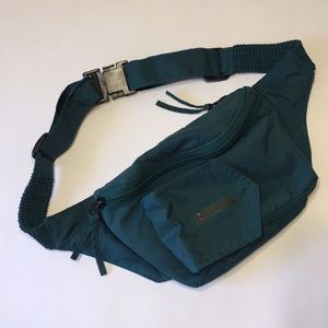 Columbia fanny pack 👝😊